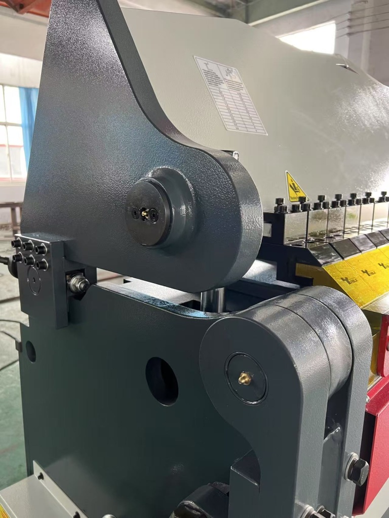 PBK-06.jpg PBK-06.jpg